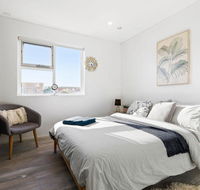 A Bright  Comfy Beach Studio 5min walk to Bondi Beach - Dalby Accommodation