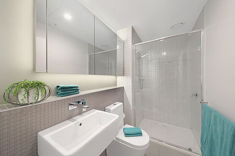 A Bright & Modern CBD Apt Next To Southern Cross - Dalby Accommodation 3