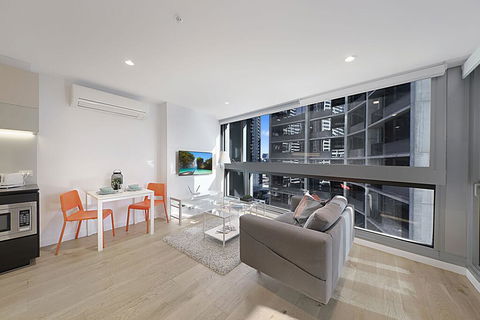 A Bright & Modern CBD Apt Next To Southern Cross - Dalby Accommodation 0