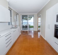 A Foreshore - Salamander Bay - Dalby Accommodation