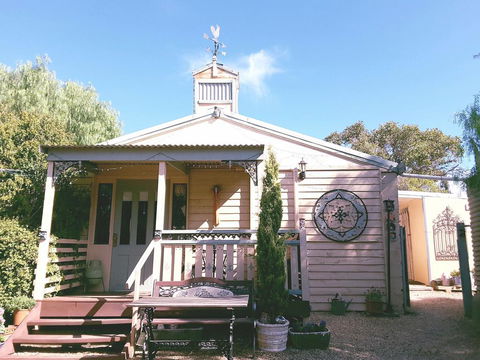 A La Folly - Dalby Accommodation 2