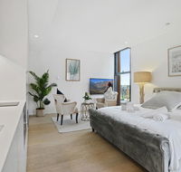 A Luxury home hidden in the Urban oasis - Dalby Accommodation