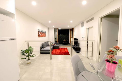 A1 - Private Gateway @ Chippendale Green Free P AirCon - Dalby Accommodation 3