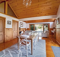 Abrahams On Bank - Dalby Accommodation