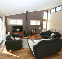 Acacia 5/2 Kirwan Close - Dalby Accommodation