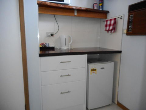 Acacia Rose Motor Inn - Dalby Accommodation 3