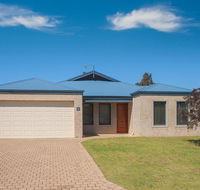 Acrosstheway - Dalby Accommodation
