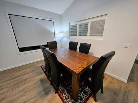 E 4 Room Retreat Family Friendly - Dalby Accommodation 4