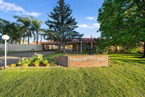Econo Lodge Border Gateway Wodonga - Dalby Accommodation 0