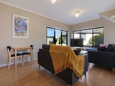 Eagle Heights Holiday Units - Dalby Accommodation 2