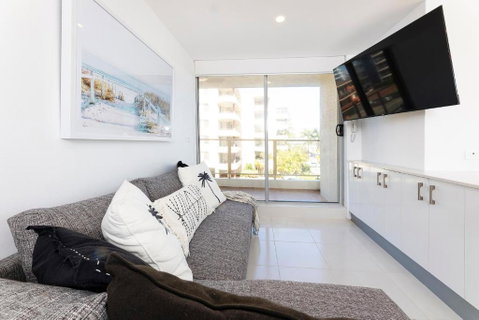 Ebbtide 10 - Dalby Accommodation 2