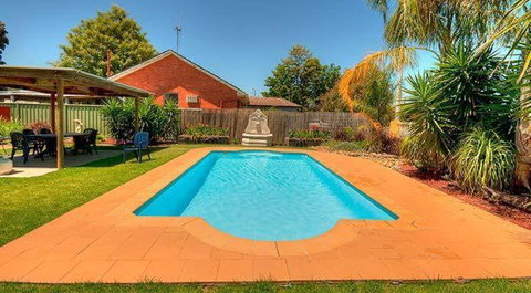 Echuca Motel - Dalby Accommodation 3
