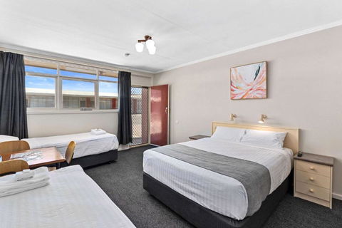 Econo Lodge Port Augusta - Dalby Accommodation 1