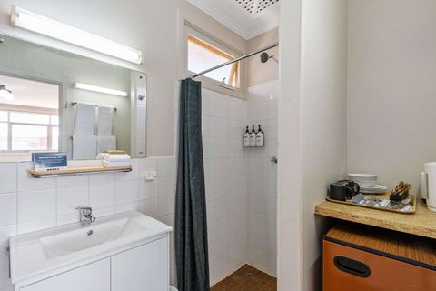 Econo Lodge Port Augusta - Dalby Accommodation 3
