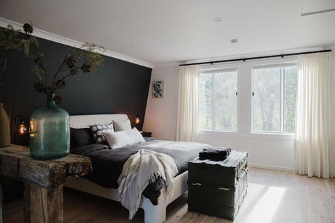 EKhaya - The Barn - Dalby Accommodation 1