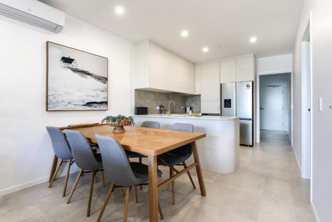 Elegant 2-Bed Apartment With Stunning Views - Dalby Accommodation 2