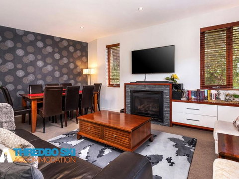 Elevation 5 - Dalby Accommodation 0