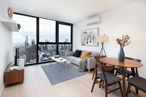 EQ Tower Modern Apartments Melbourne Central CBD - Dalby Accommodation 0