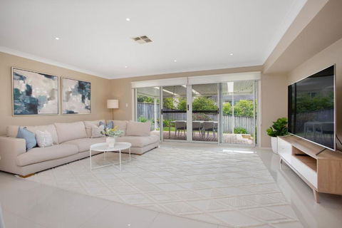 Entire Home In Park Central - Family-Friendly Getaway - Walk To Parks, Shops And Transport In Macarthur - Dalby Accommodation 2