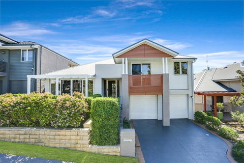Entire Home In Park Central - Family-Friendly Getaway - Walk To Parks, Shops And Transport In Macarthur - Dalby Accommodation 0