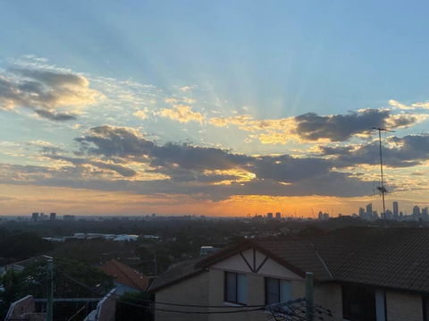 Fab Penthouse Near Bondi / Bronte, Shops & Bars - Dalby Accommodation 2