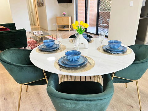 Fabulous 2 Bedroom Apartment, Secured Free Parking - Dalby Accommodation 4
