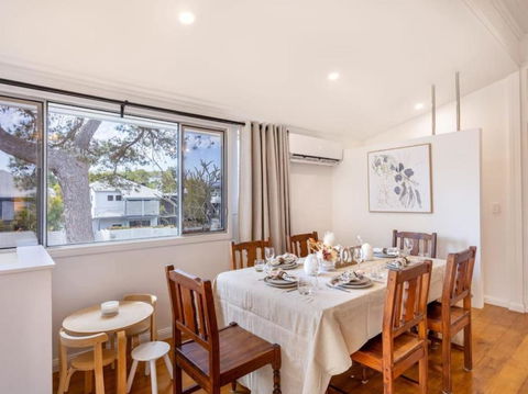 Family Friendly Cozy 4BR House At Annerley - Dalby Accommodation 1