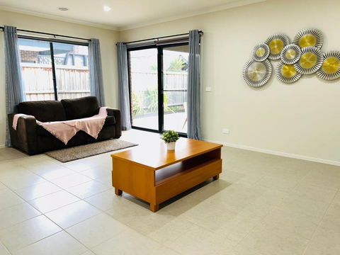 Family Friendly House - Dalby Accommodation 2