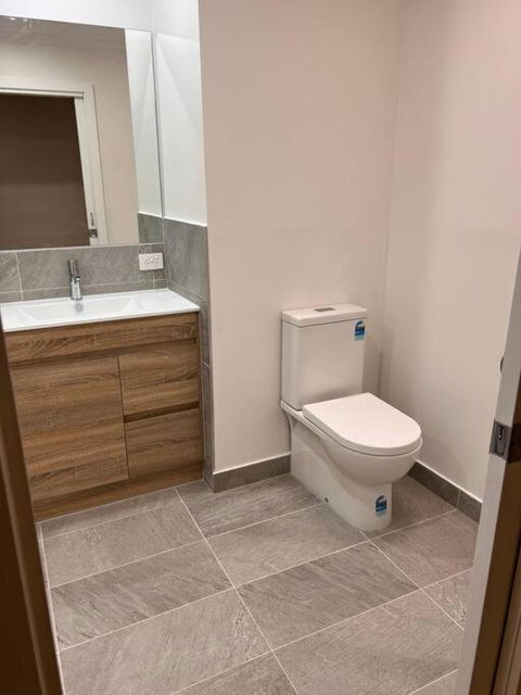 Family Home- Close To Knox City & Dandenong Ranges - Dalby Accommodation 2