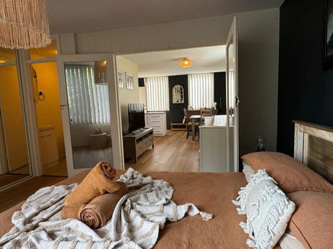 FORR64 - Cosy East Perth Retreat - Dalby Accommodation 3