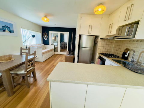 FORR64 - Cosy East Perth Retreat - Dalby Accommodation 4