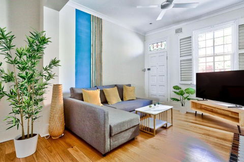 Gorgeous 2 Bedroom House Ultimo 2 E-Bikes Included - Dalby Accommodation 1