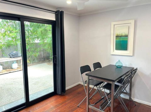Gabba Central Lofthouse Sleeps5 Pets - Dalby Accommodation 2
