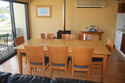 Gabbadah Beach House - Dalby Accommodation 3