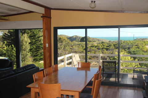 Gabbadah Beach House - Dalby Accommodation 1