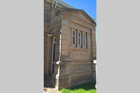 Gawler Heritage Accommodation - Dalby Accommodation 4