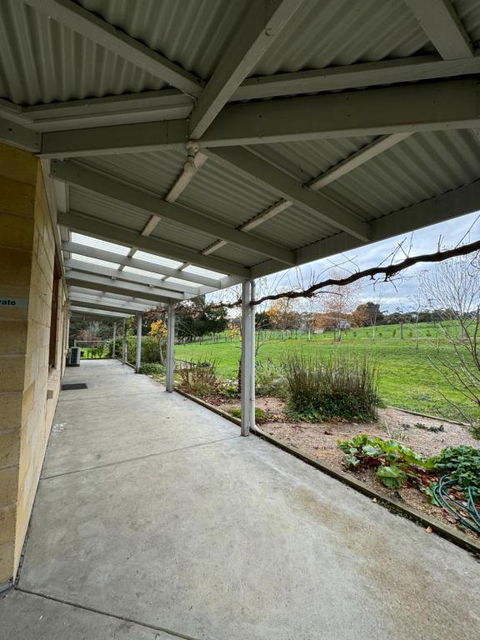 GORGE Chocolates Farmhouse - Dalby Accommodation 2