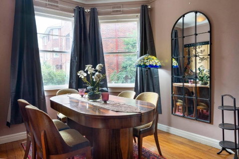 Great Gatsby Style In The Heart Of Double Bay - Dalby Accommodation 4
