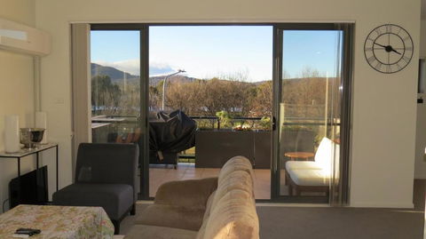 GREENWAY WATERS 2 Bed Apartment - Dalby Accommodation 3