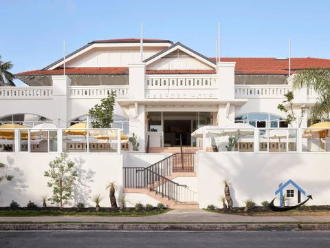 Harbord House - Ocean Views, Plunge Pool, 2 Bed, Free-wi-fi, Superb Location - Dalby Accommodation 3