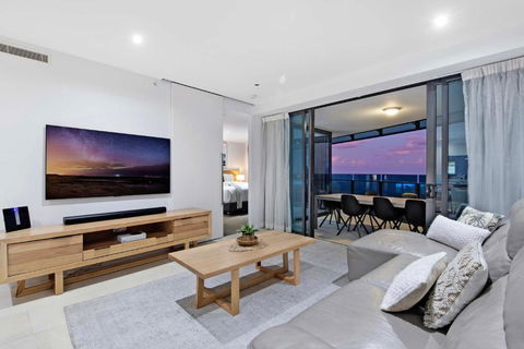 GUARANTEED OCEAN VIEW - Level 16 And Up - Soul Surfers Paradise - Self Contained &Privately Managed - Dalby Accommodation 3