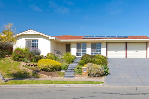 Hallett Cove House 6Bed 3Bath Full Kitchen Fast Wifi 5TV Netflix Espresso-Perfect For Large Families - Dalby Accommodation 1