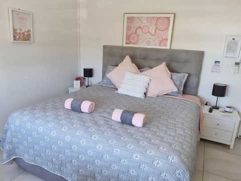 GUESTHOUSE On REGENT Bed & Breakfast - Dalby Accommodation 2