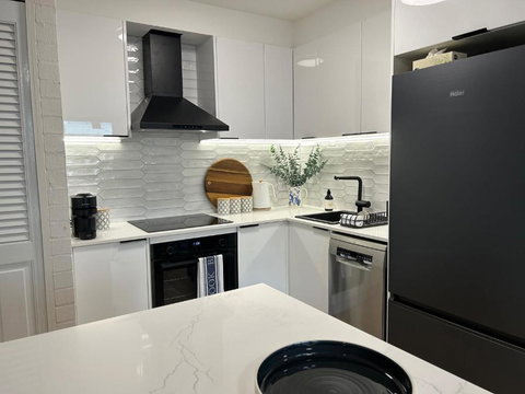 Hay St Haven In Subiaco - Dalby Accommodation 1