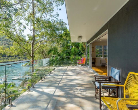 Hidden Beauty - Waterfront - Dalby Accommodation 1