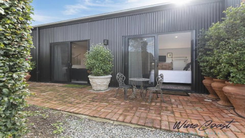 Hideaway Nook By Wine Coast Holiday Rentals - Dalby Accommodation 0