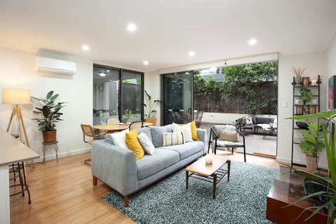 Huge 3 Bed Camperdown Garden Apt W Parking Aircon - Dalby Accommodation 0