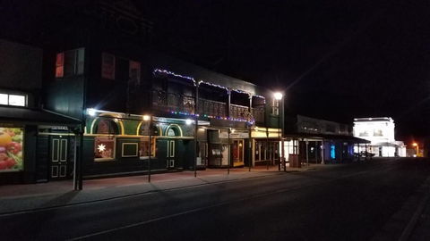 Hunters Hotel - Dalby Accommodation 1