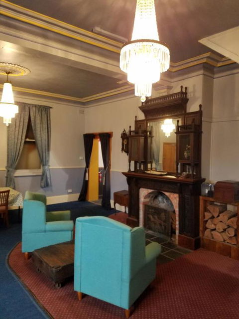 Hunters Hotel - Dalby Accommodation 3
