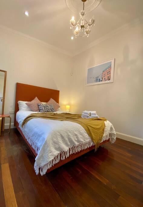 Immaculate 3 Bed City Home - Close To Everything! - Dalby Accommodation 1